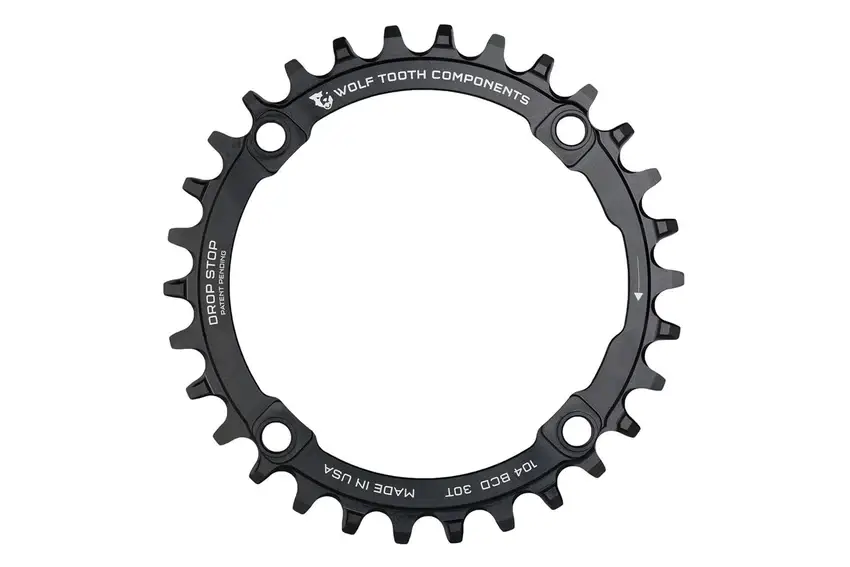 Narrow-Wide Chain Rings